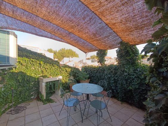 La Confidentielle Centre Ville Arles Terrasse المظهر الخارجي الصورة